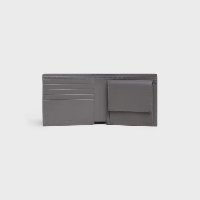 Bi-Fold Wallet in Grained Calfskin
