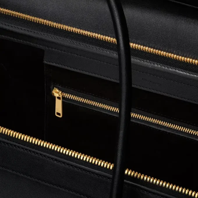 Big Smile Luggage in Supple Shiny Lambskin