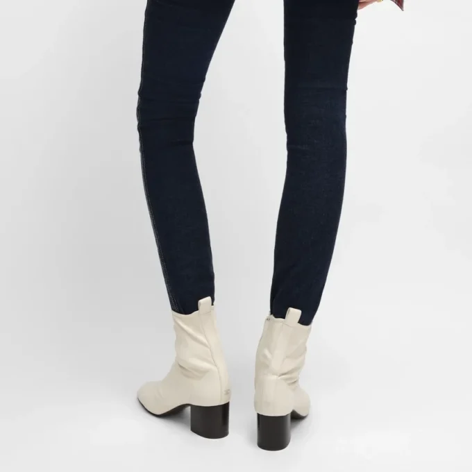 Cheri – Zipped Boot in Stretch Lambskin