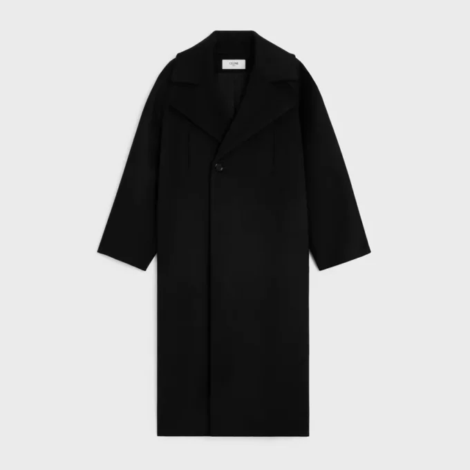 Coat in Wool Cloth Coat in Wool Cloth
