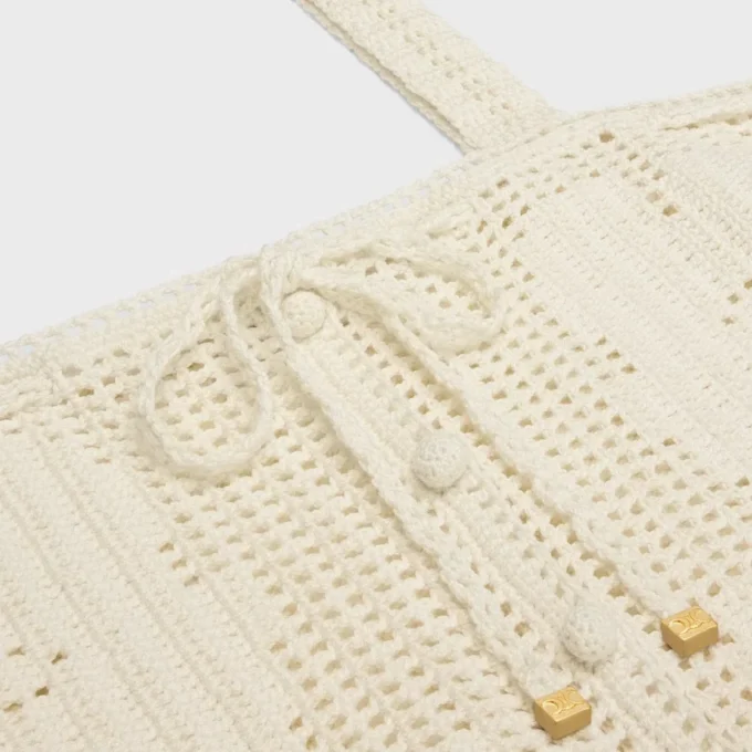 Crop Top in Floral Crocheted Cotton Crop Top in Floral Crocheted Cotton