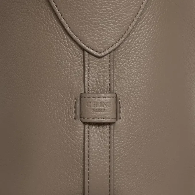 Crossbody Bag Harry in Grained Calfskin Crossbody Bag Harry in Grained Calfskin