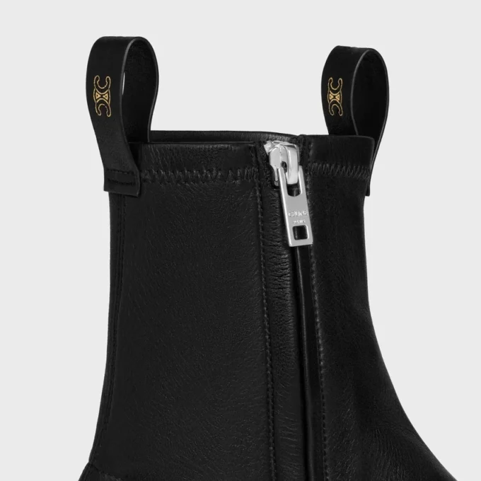 Flow – Zipped Boot in Stretch Lambskin Flow – Zipped Boot in Stretch Lambskin