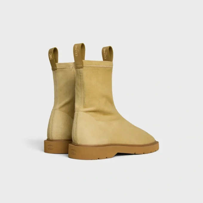 Flow – Zipped Boot in Stretch Suede Lambskin Flow – Zipped Boot in Stretch Suede Lambskin