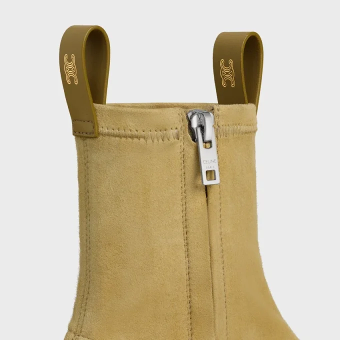 Flow – Zipped Boot in Stretch Suede Lambskin Flow – Zipped Boot in Stretch Suede Lambskin
