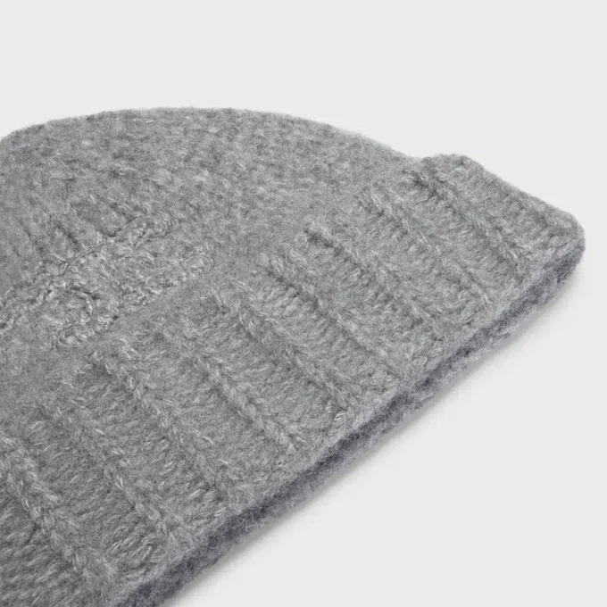 Triomphe Beanie in Cashmere and Silk