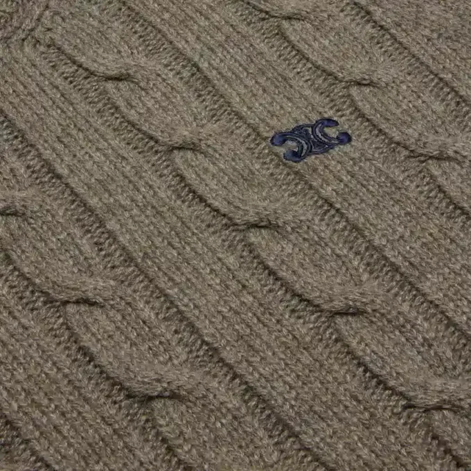Triomphe Sweater in Cable-Knit Cashmere