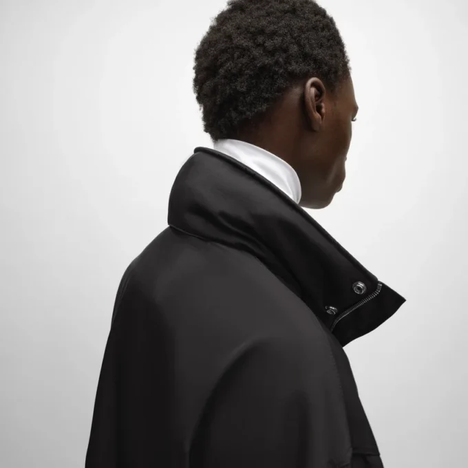 Windbreaker in Nylon Twill
